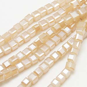 CRB17-17 crystal faceted cube - caramel opal