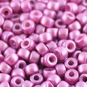 SBP6-332 - Matubo Czech size 6 seed beads - pastel lila