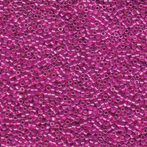 DB422 - Miyuki delica beads - galvinized magenta, dyed