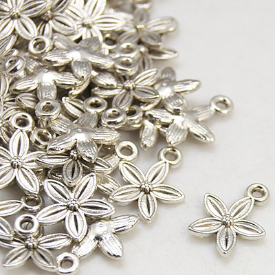 MEP92 - flower charm/pendant